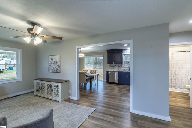 319 E Hampton Avenue, Honea Path, SC 29654