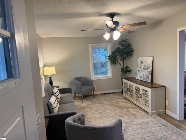 319 E Hampton Avenue, Honea Path, SC 29654