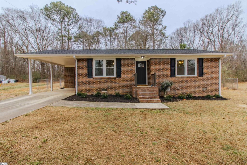 319 E Hampton Avenue, Honea Path, SC 29654