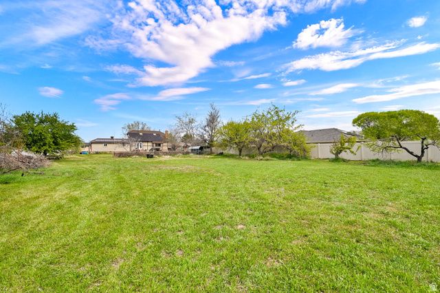 2195 W 800 N, West Point, UT 84015