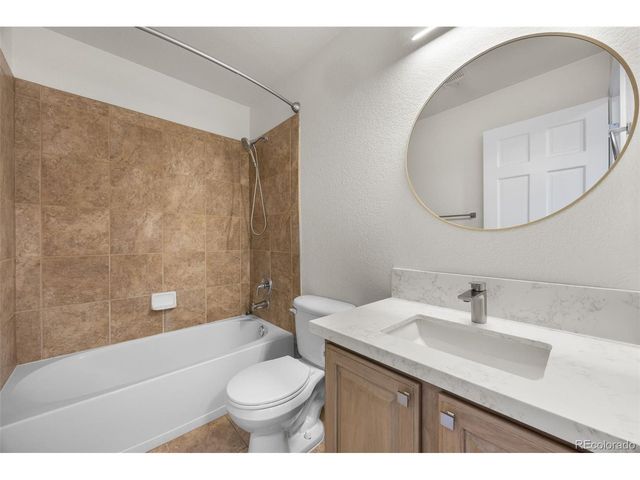9881 E Carolina Pl, Aurora, CO 80247