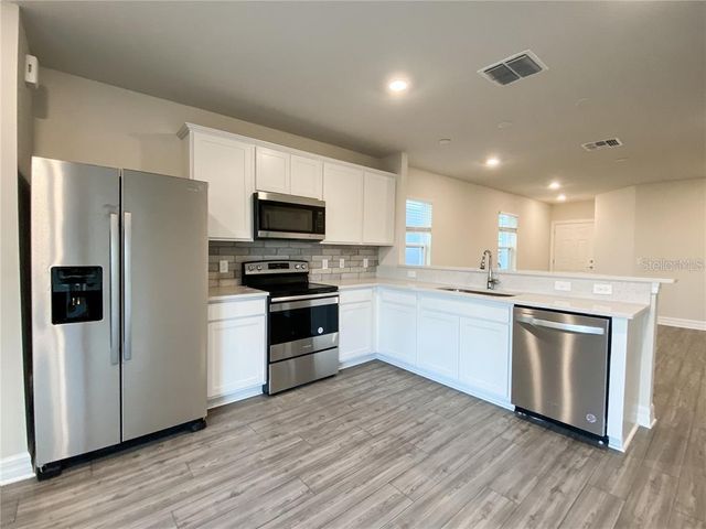 17434 MILLION LAKES COURT, Clermont, FL 34714