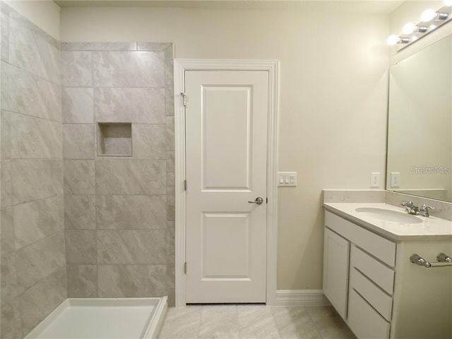 17434 MILLION LAKES COURT, Clermont, FL 34714