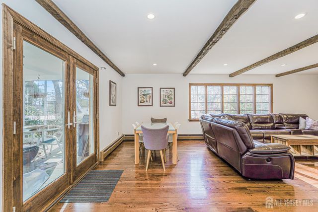 64 Pennington Road, New Brunswick, NJ 08901