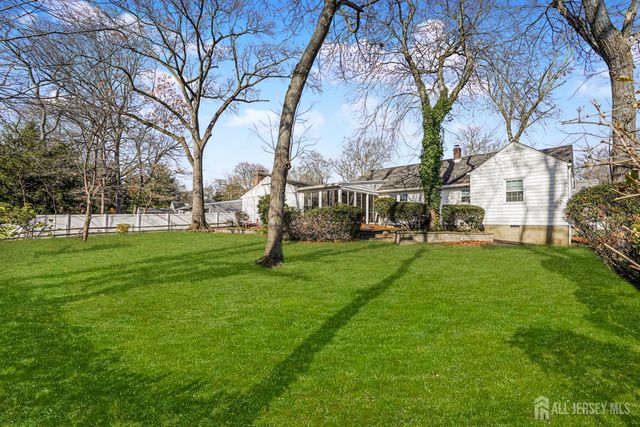 64 Pennington Road, New Brunswick, NJ 08901