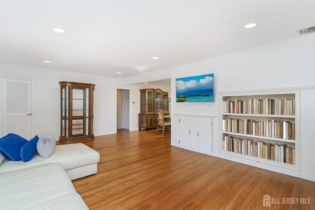 64 Pennington Road, New Brunswick, NJ 08901