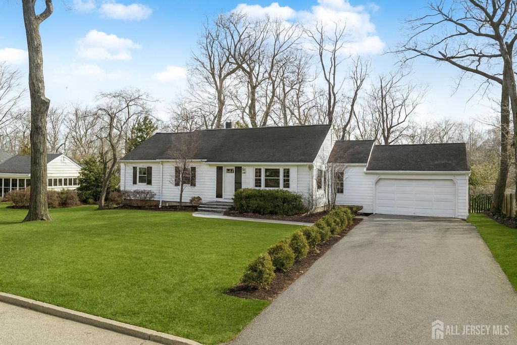 64 Pennington Road, New Brunswick, NJ 08901