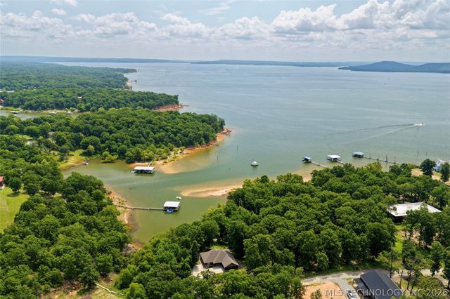117051 S 4238 Road, Eufaula, OK 74432