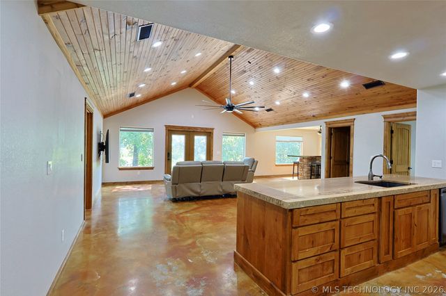 117051 S 4238 Road, Eufaula, OK 74432