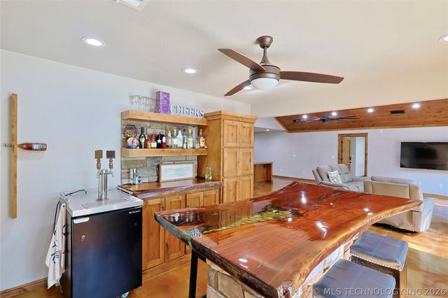 117051 S 4238 Road, Eufaula, OK 74432