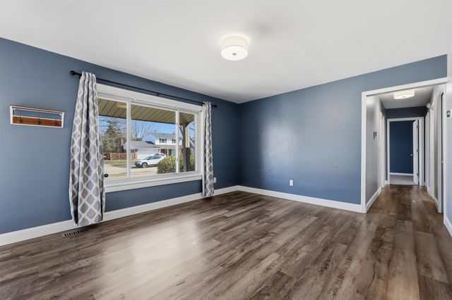 45573 Keding Street, Utica, MI 48317