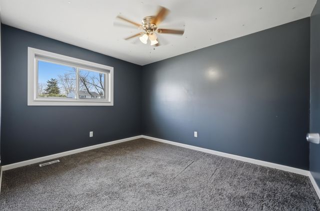 45573 Keding Street, Utica, MI 48317