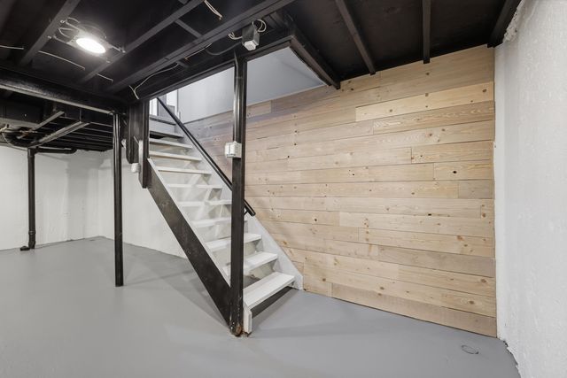 45573 Keding Street, Utica, MI 48317