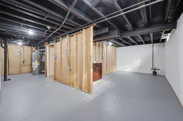 45573 Keding Street, Utica, MI 48317