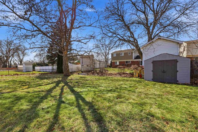 45573 Keding Street, Utica, MI 48317