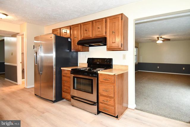 6724 DOLPHIN CT, Waldorf, MD 20603