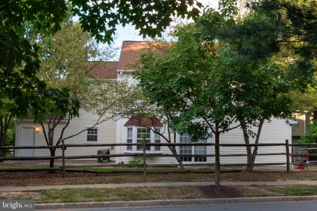 6724 DOLPHIN CT, Waldorf, MD 20603