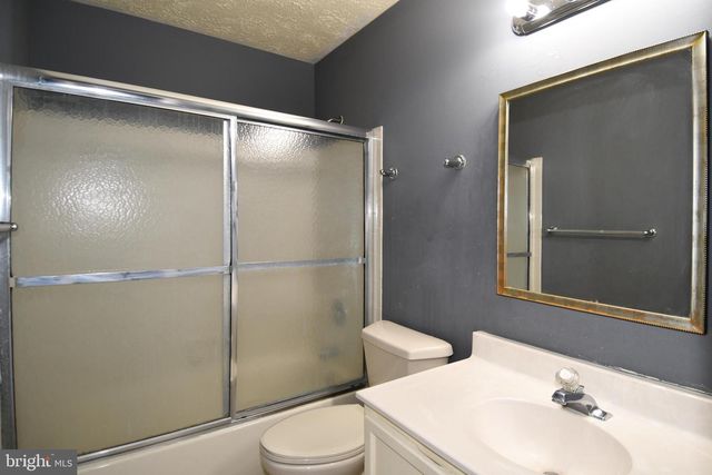 6724 DOLPHIN CT, Waldorf, MD 20603