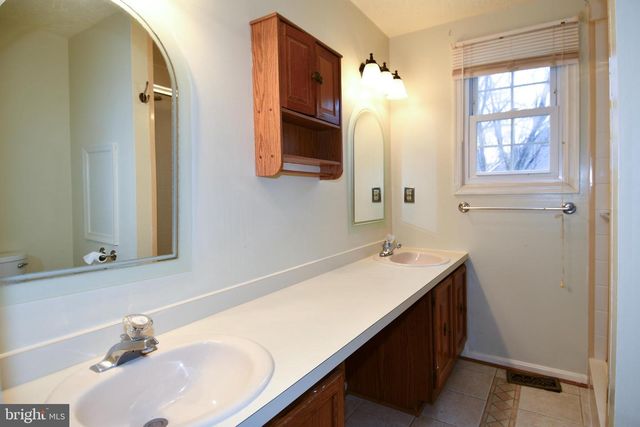 6724 DOLPHIN CT, Waldorf, MD 20603