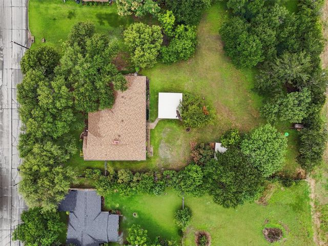 1700 N Preston Street, Ennis, TX 75119