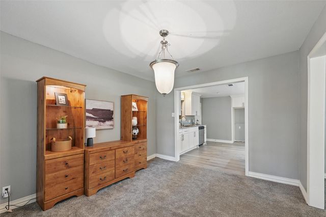 1700 N Preston Street, Ennis, TX 75119
