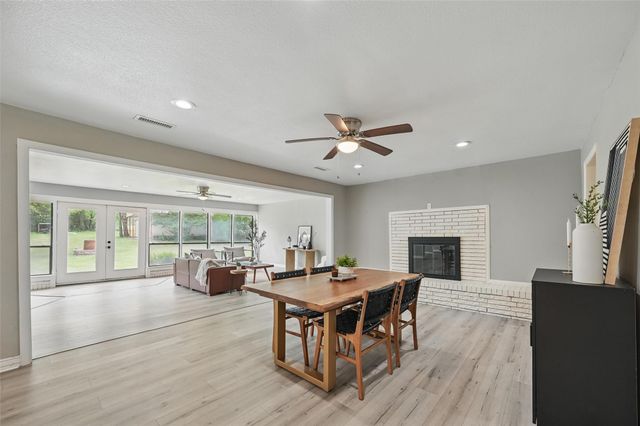 1700 N Preston Street, Ennis, TX 75119