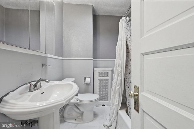 2312 S BONSALL ST, Philadelphia, PA 19145