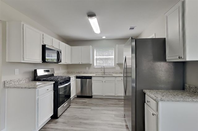 21469 Towerguard Drive, Kingwood, TX 77339