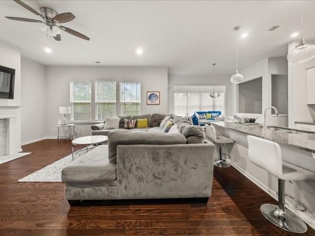 1395 Crestwind NW Road, Kennesaw, GA 30152