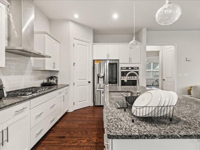 1395 Crestwind NW Road, Kennesaw, GA 30152