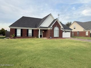 1784 Thomas Street, Horn Lake, MS 38637