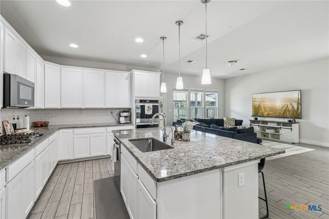 2240 Zachry Drive, New Braunfels, TX 78132