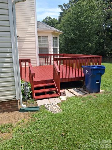 12029 Stone Forest Drive, Pineville, NC 28134