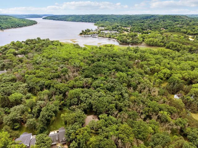 17 Baillon Lane, Lakeland, MN 55043