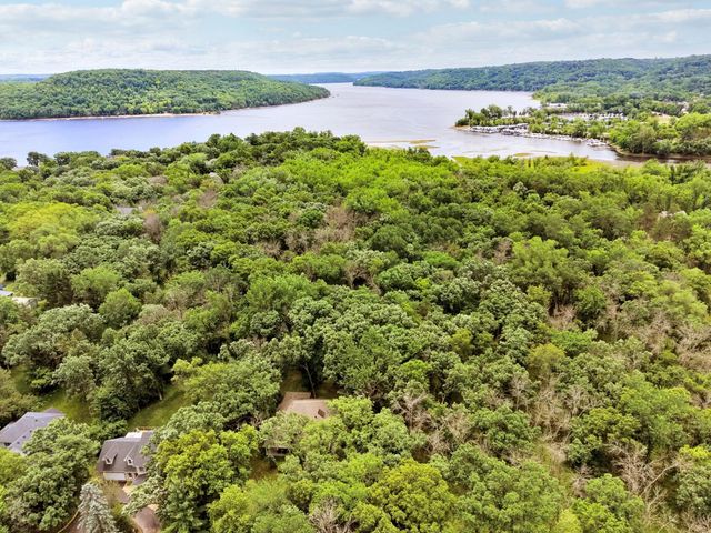 17 Baillon Lane, Lakeland, MN 55043