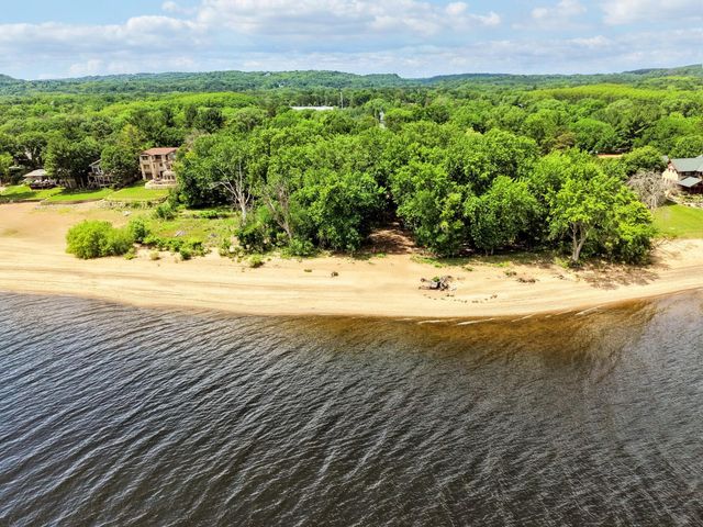 17 Baillon Lane, Lakeland, MN 55043