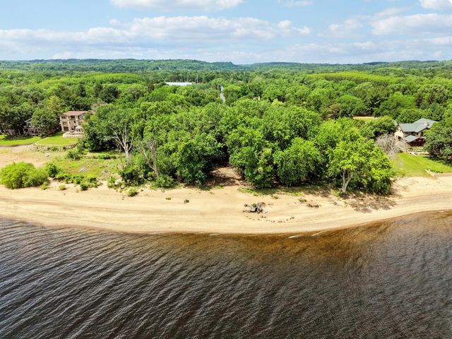 17 Baillon Lane, Lakeland, MN 55043