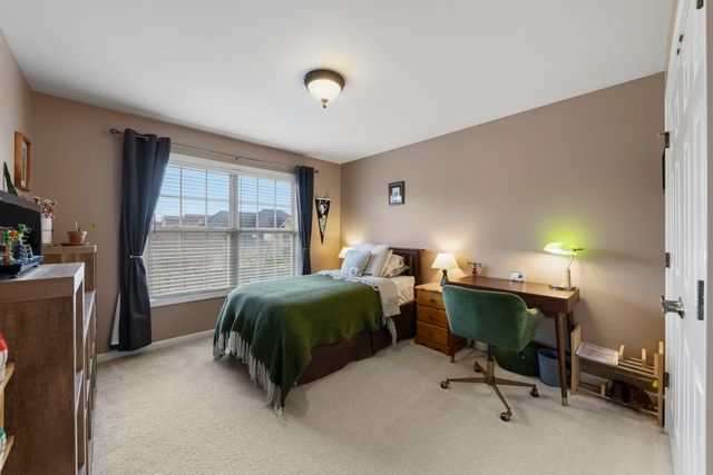 0N622 Sounders Drive, Geneva, IL 60134