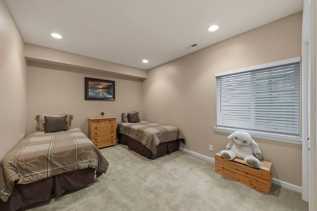 0N622 Sounders Drive, Geneva, IL 60134