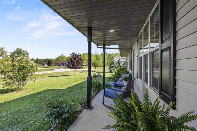 838 POPPY LANE, Little Suamico, WI 54141