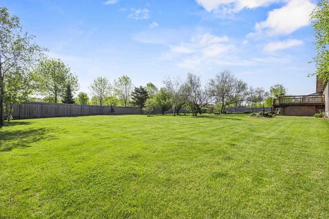 838 POPPY LANE, Little Suamico, WI 54141
