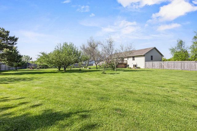 838 POPPY LANE, Little Suamico, WI 54141