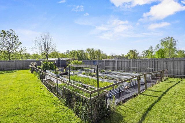 838 POPPY LANE, Little Suamico, WI 54141