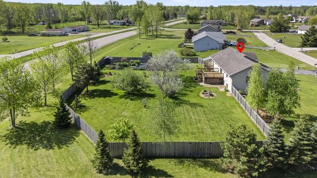 838 POPPY LANE, Little Suamico, WI 54141