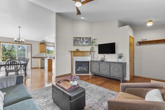 838 POPPY LANE, Little Suamico, WI 54141