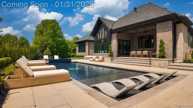 4592 Pinnacle Boulevard, Rochester, MI 48306