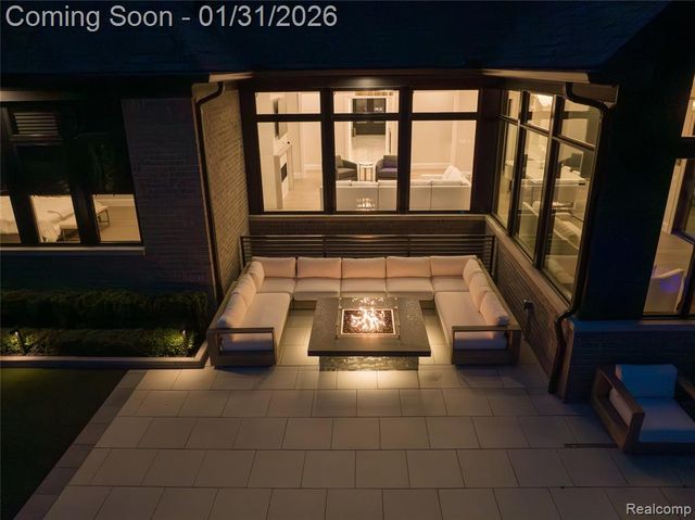 4592 Pinnacle Boulevard, Rochester, MI 48306