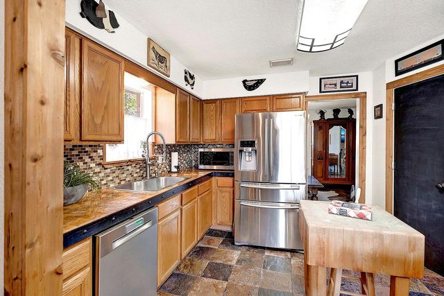 1106 Amanda, Canyon Lake, TX 78133