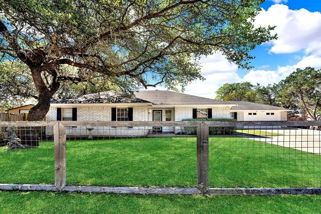 1106 Amanda, Canyon Lake, TX 78133