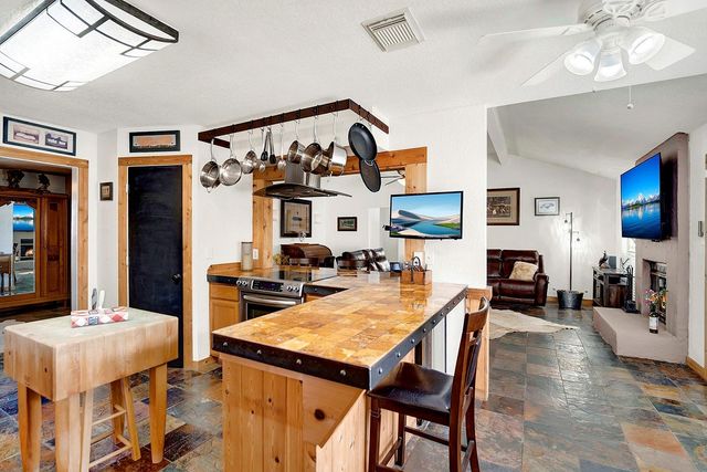 1106 Amanda, Canyon Lake, TX 78133